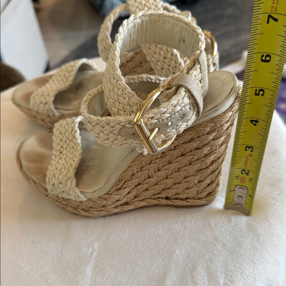 Woven Raffia wedge sandals, Size 6 Stuart Weitzman - Picture 3 of 9